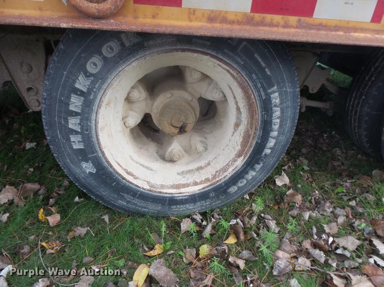 image for item DB8101 1993 Trail King equipment trailer