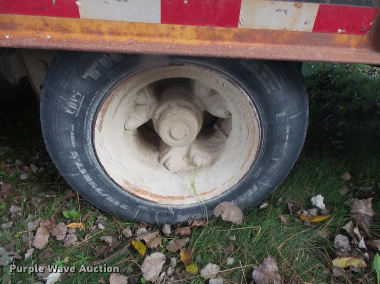 image for item DB8101 1993 Trail King equipment trailer