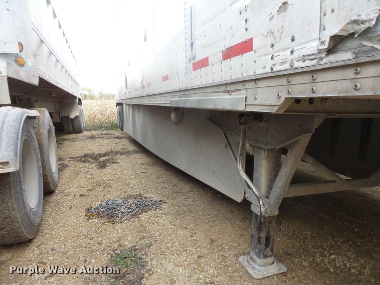 image for item DB8102 2000 Wabash dry van trailer