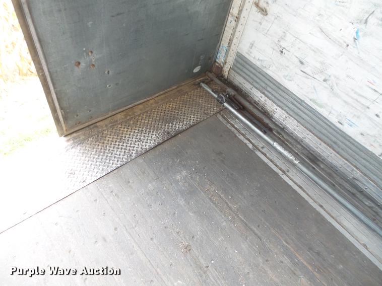 image for item DB8102 2000 Wabash dry van trailer