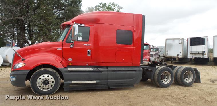 image for item DB8104 2013 International ProStar semi truck
