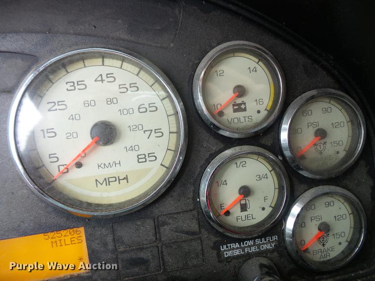 image for item DB8104 2013 International ProStar semi truck