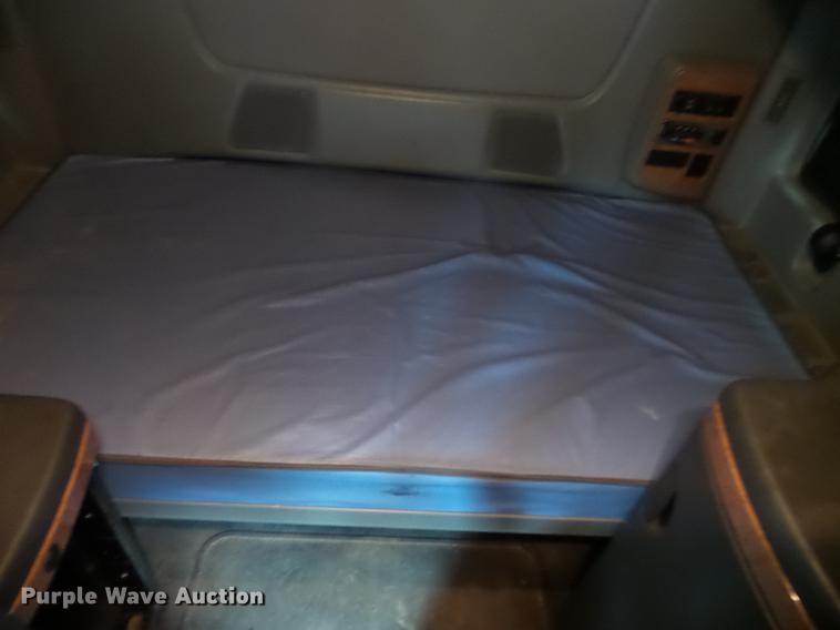 image for item DB8104 2013 International ProStar semi truck