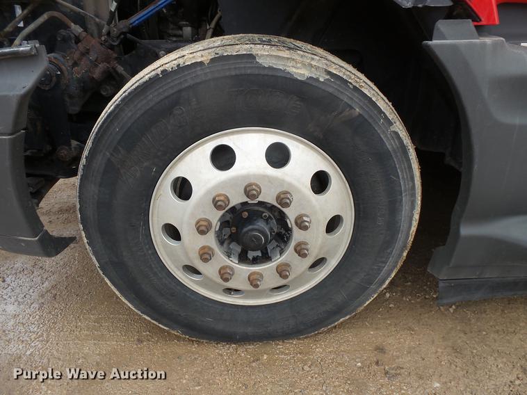 image for item DB8104 2013 International ProStar semi truck