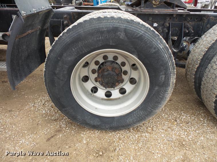 image for item DB8104 2013 International ProStar semi truck