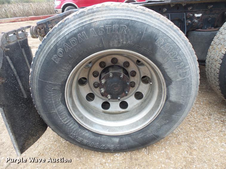 image for item DB8104 2013 International ProStar semi truck