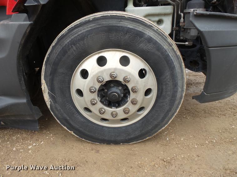 image for item DB8104 2013 International ProStar semi truck