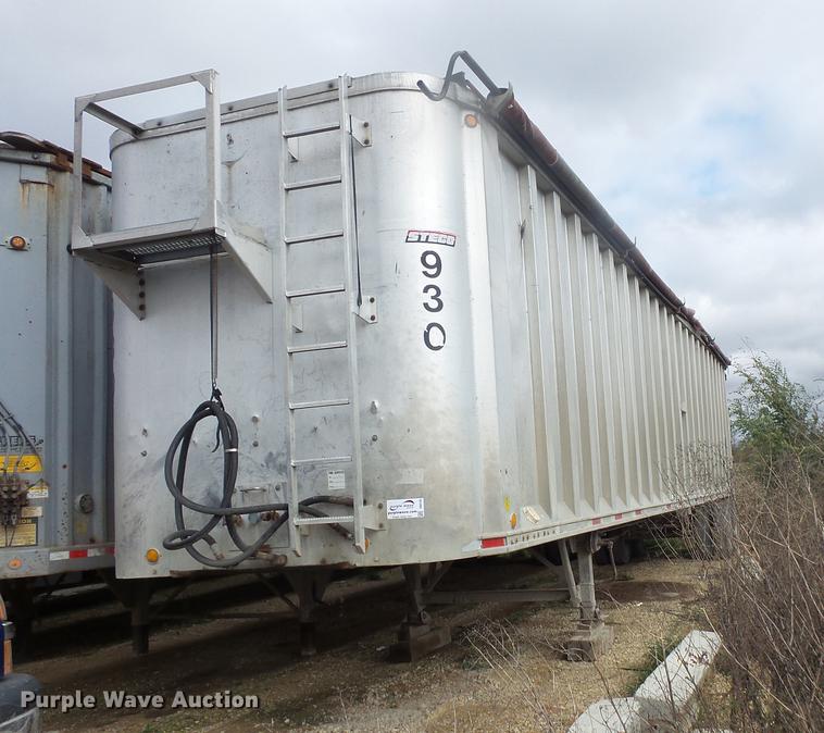 image for item DB8105 1996 Steco walking floor trailer