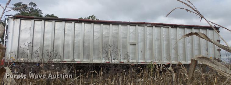 image for item DB8105 1996 Steco walking floor trailer