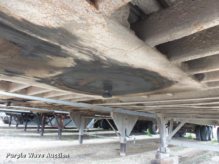 image for item DB8105 1996 Steco walking floor trailer