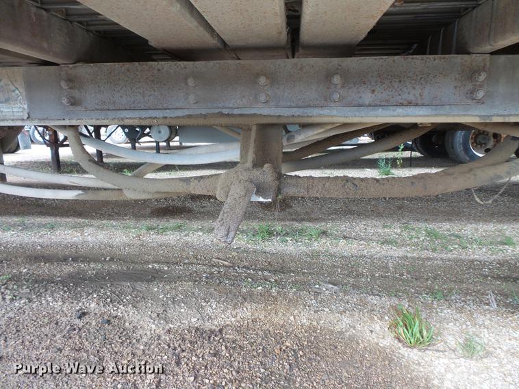 image for item DB8105 1996 Steco walking floor trailer