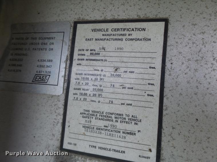 image for item DB9997 1990 East flatbed trailer