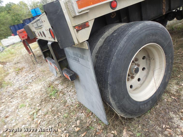 image for item DB9998 1993 Transcraft Eagle W2 flatbed trailer
