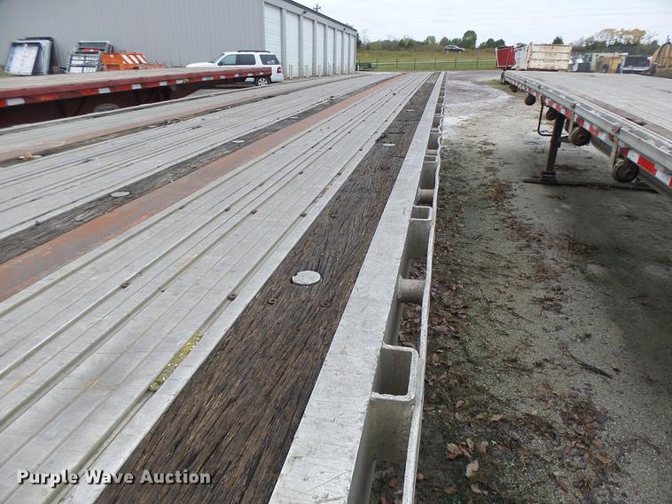 image for item DB9998 1993 Transcraft Eagle W2 flatbed trailer