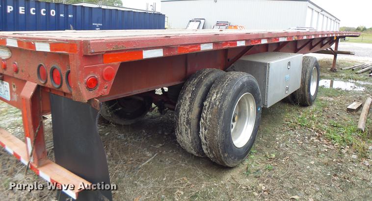 image for item DB9999 1997 Fontaine flatbed trailer