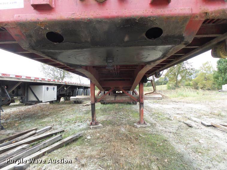 image for item DB9999 1997 Fontaine flatbed trailer