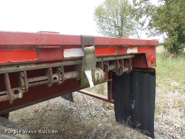 image for item DB9999 1997 Fontaine flatbed trailer