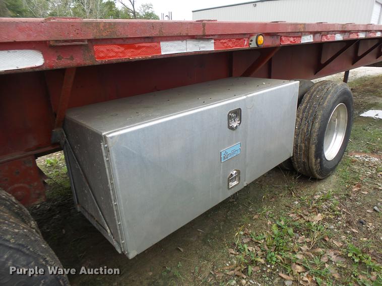 image for item DB9999 1997 Fontaine flatbed trailer