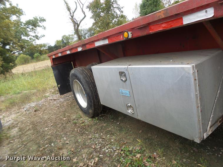 image for item DB9999 1997 Fontaine flatbed trailer