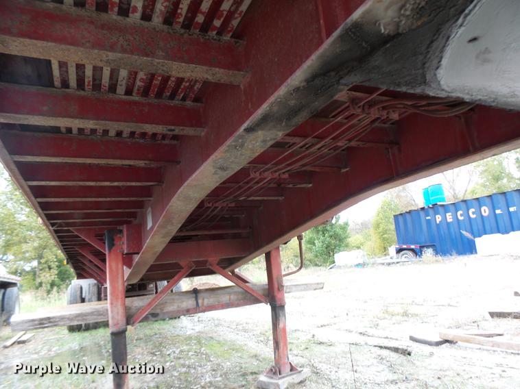 image for item DB9999 1997 Fontaine flatbed trailer