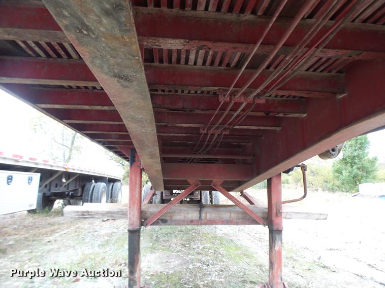 image for item DB9999 1997 Fontaine flatbed trailer