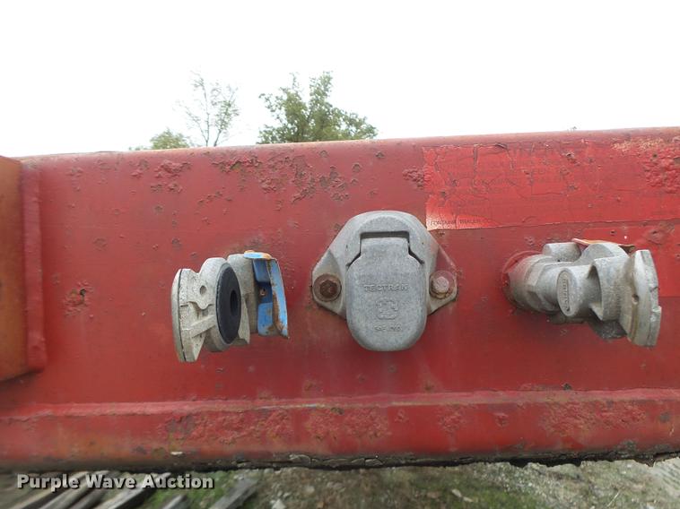 image for item DB9999 1997 Fontaine flatbed trailer