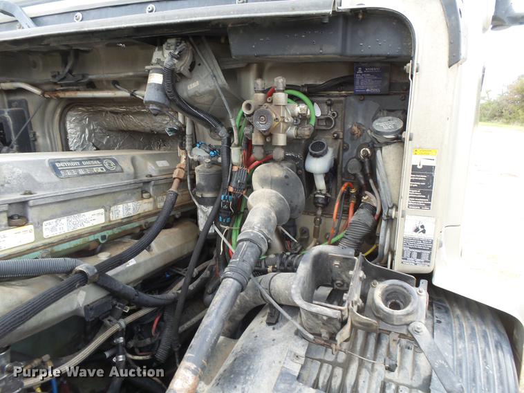 image for item DC3800 1998 Volvo VNL64T semi truck