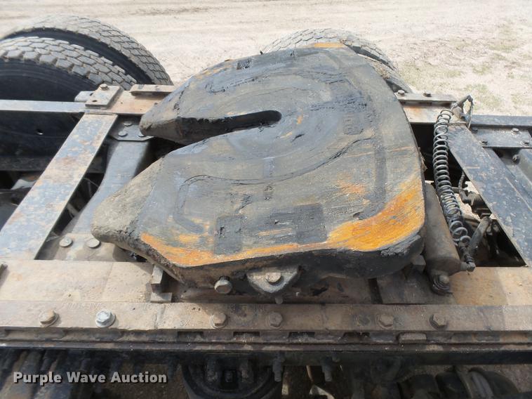 image for item DC3800 1998 Volvo VNL64T semi truck