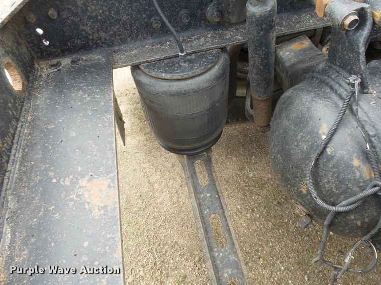 image for item DC3800 1998 Volvo VNL64T semi truck