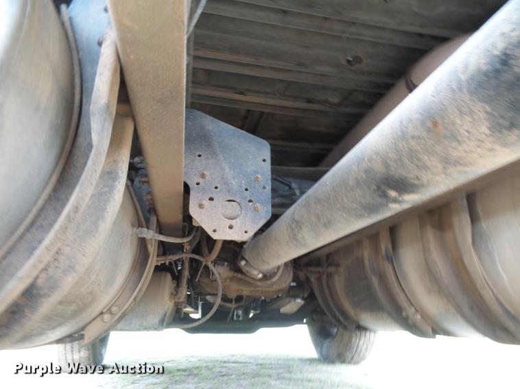 image for item DC3800 1998 Volvo VNL64T semi truck