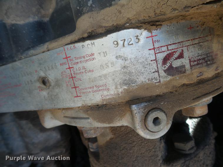 image for item DC3852 1997 International 9300 semi truck