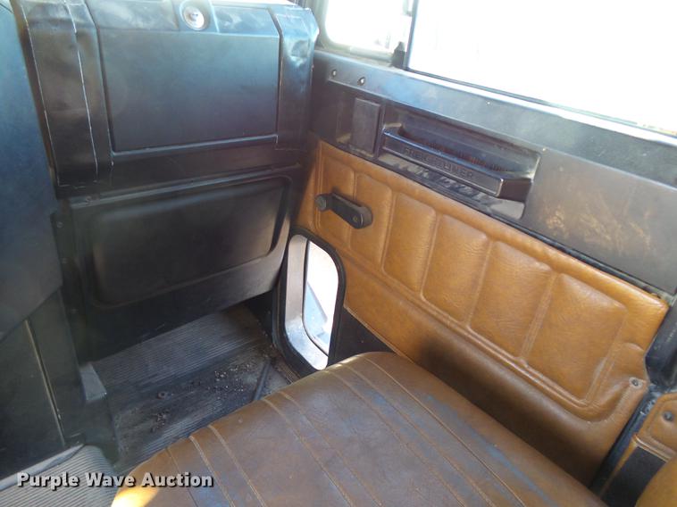 image for item DC6409 1996 Freightliner FLD120 semi truck