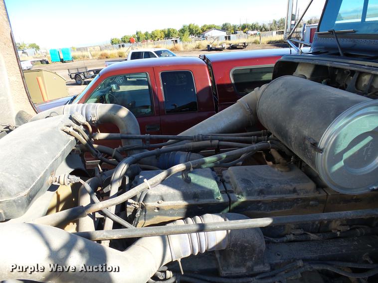 image for item DC6409 1996 Freightliner FLD120 semi truck