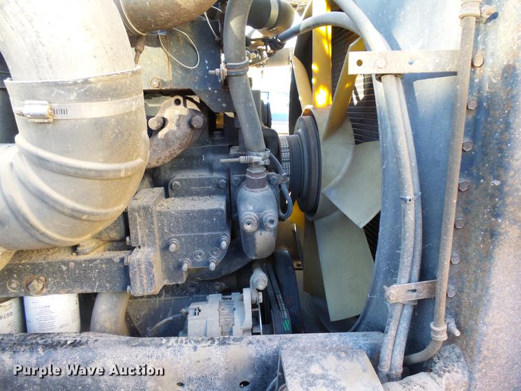 image for item DC6409 1996 Freightliner FLD120 semi truck