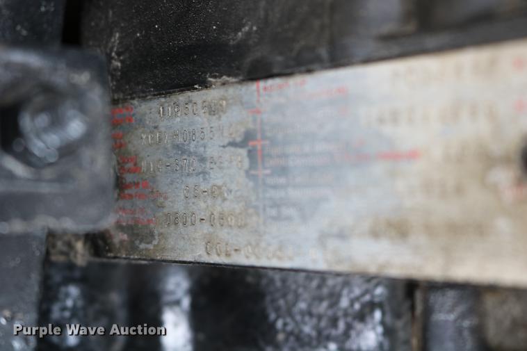 image for item DD0046 2000 Sterling AT9522 semi truck