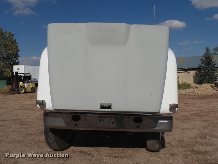 image for item DR9213 1986 International F2575 semi truck