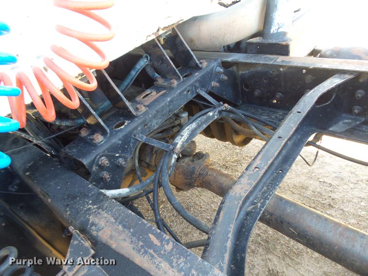 image for item DR9213 1986 International F2575 semi truck