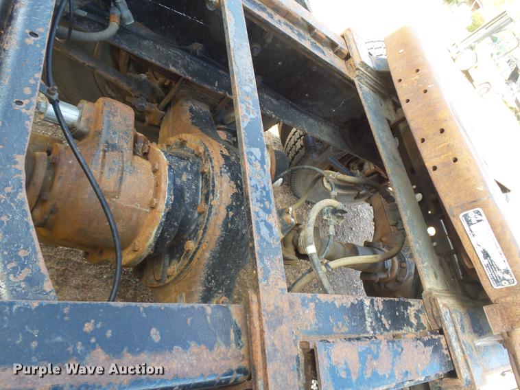 image for item DR9213 1986 International F2575 semi truck