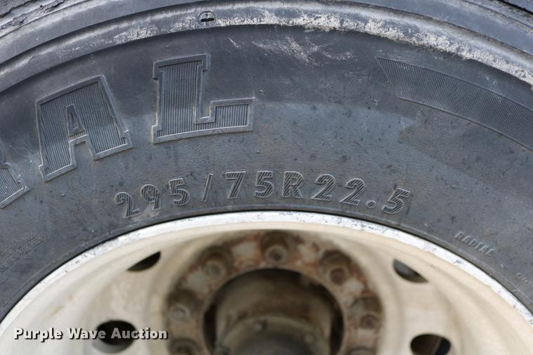 image for item DW9862 1997 Fontaine LFTW-6-8048WSAK flatbed trailer