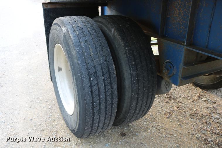 image for item DW9862 1997 Fontaine LFTW-6-8048WSAK flatbed trailer