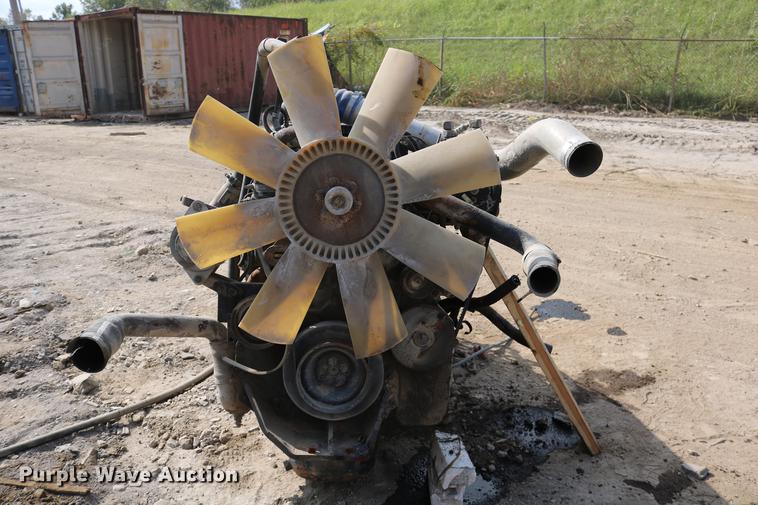 image for item DW9882 Cummins M11-330E 10.8L six cylinder turbo diesel engine