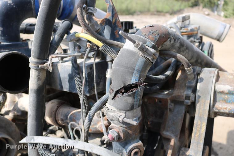 image for item DW9882 Cummins M11-330E 10.8L six cylinder turbo diesel engine