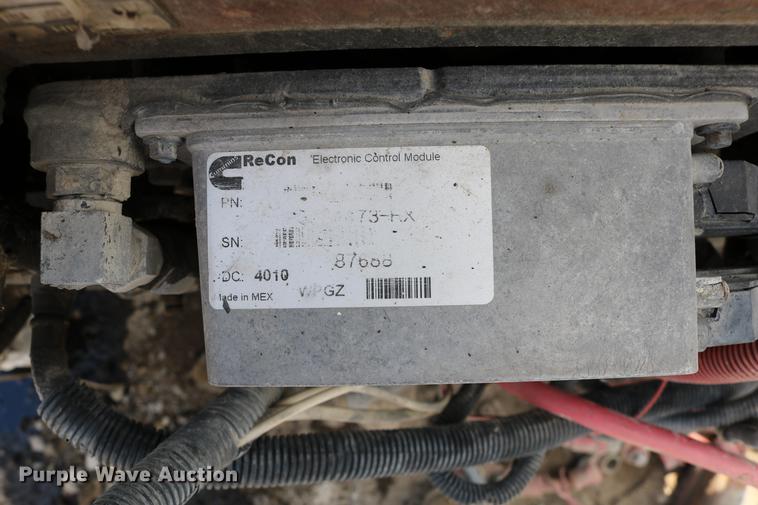 image for item DW9882 Cummins M11-330E 10.8L six cylinder turbo diesel engine