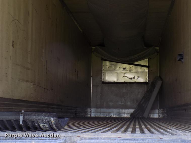 image for item EE9256 1999 Utility refrigerated van trailer