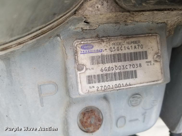 image for item EE9256 1999 Utility refrigerated van trailer