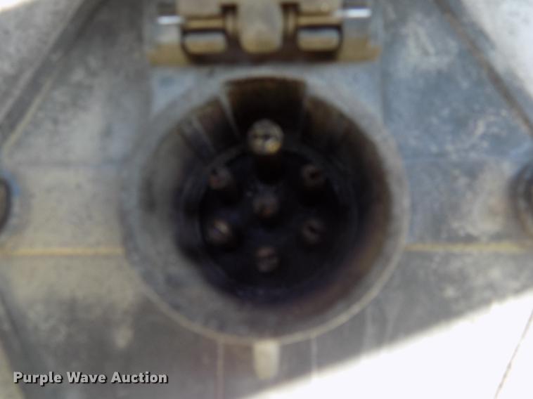 image for item EE9257 2001 Utility refrigerated trailer