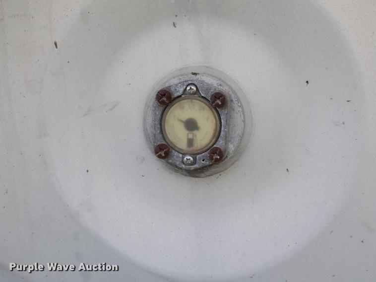 image for item EE9257 2001 Utility refrigerated trailer