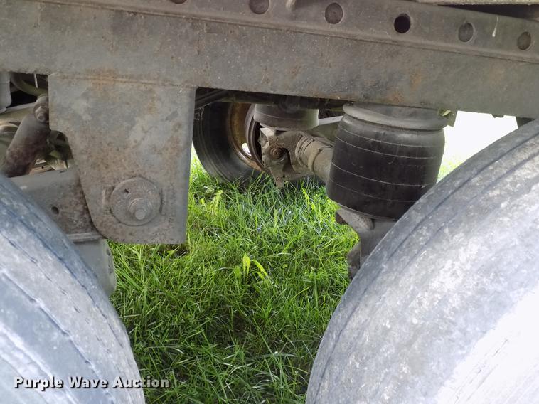 image for item EE9257 2001 Utility refrigerated trailer