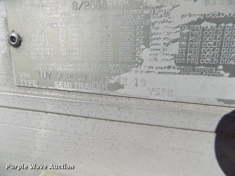 image for item EE9257 2001 Utility refrigerated trailer