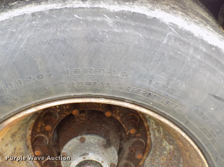 image for item EE9258 2004 Utility refrigerated trailer